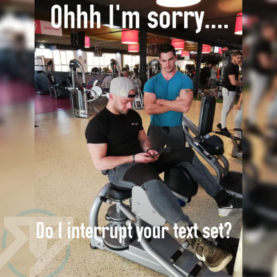 Ergernissen in de sportschool Op je telefoon in de gym